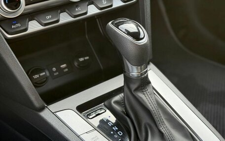 Hyundai Elantra VI рестайлинг, 2019 год, 1 390 000 рублей, 19 фотография