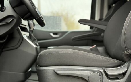 Hyundai Staria, 2024 год, 6 299 000 рублей, 14 фотография
