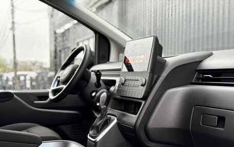 Hyundai Staria, 2024 год, 6 299 000 рублей, 22 фотография
