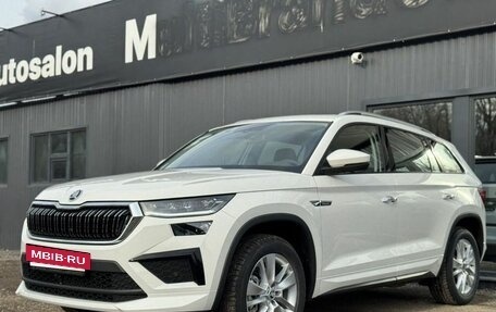 Skoda Kodiaq I, 2025 год, 3 910 000 рублей, 3 фотография