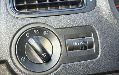 Volkswagen Polo VI (EU Market), 2012 год, 550 000 рублей, 16 фотография