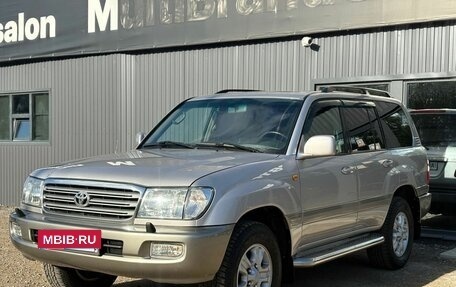 Toyota Land Cruiser 100 рестайлинг 2, 2002 год, 2 150 000 рублей, 3 фотография