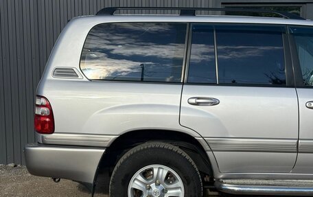 Toyota Land Cruiser 100 рестайлинг 2, 2002 год, 2 150 000 рублей, 5 фотография
