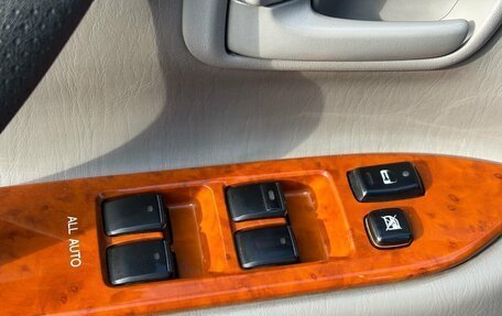 Toyota Land Cruiser 100 рестайлинг 2, 2002 год, 2 150 000 рублей, 19 фотография