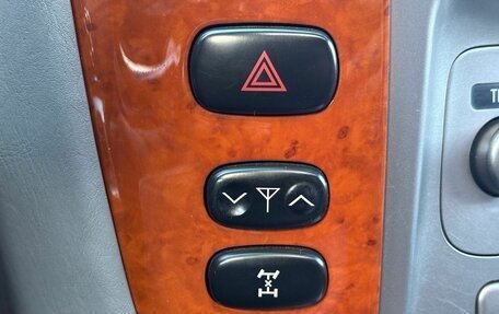 Toyota Land Cruiser 100 рестайлинг 2, 2002 год, 2 150 000 рублей, 24 фотография