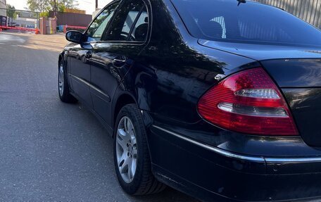 Mercedes-Benz E-Класс, 2002 год, 640 000 рублей, 6 фотография