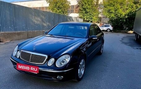 Mercedes-Benz E-Класс, 2002 год, 640 000 рублей, 3 фотография