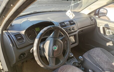 Skoda Fabia II, 2012 год, 300 000 рублей, 3 фотография