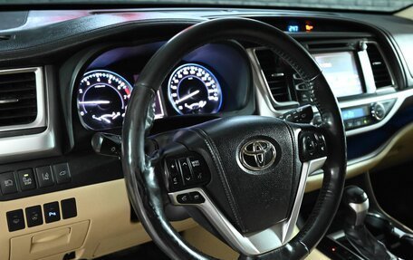 Toyota Highlander III, 2014 год, 2 835 000 рублей, 13 фотография