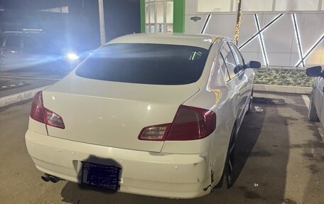 Nissan Skyline, 2003 год, 370 000 рублей, 3 фотография