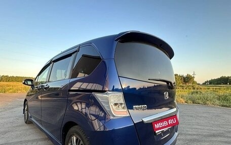 Honda Freed I, 2011 год, 962 000 рублей, 3 фотография