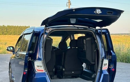 Honda Freed I, 2011 год, 962 000 рублей, 6 фотография