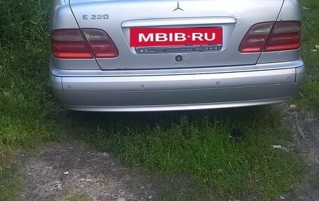 Mercedes-Benz E-Класс, 2000 год, 270 000 рублей, 5 фотография
