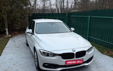 BMW 3 серия, 2018 год, 3 100 000 рублей, 1 фотография