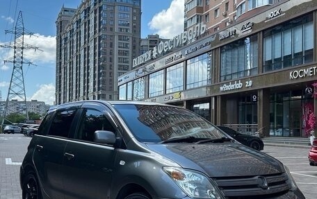 Toyota Ist II, 2004 год, 550 000 рублей, 1 фотография