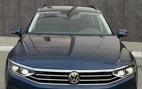 Volkswagen Passat B8 рестайлинг, 2020 год, 2 220 000 рублей, 1 фотография