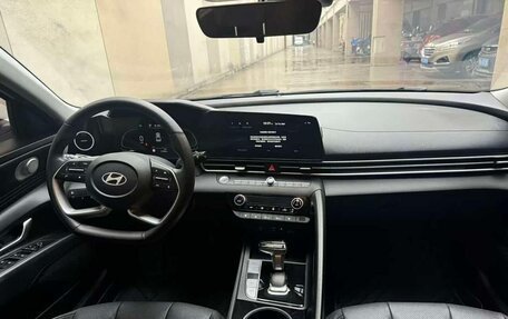 Hyundai Elantra, 2023 год, 1 450 000 рублей, 8 фотография