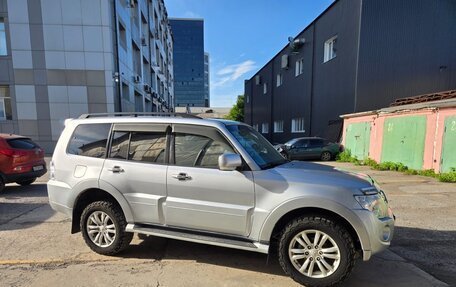 Mitsubishi Pajero IV, 2011 год, 2 000 000 рублей, 3 фотография
