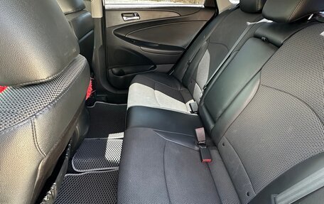 Hyundai Sonata VI, 2011 год, 1 100 000 рублей, 9 фотография