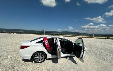 Hyundai Sonata VI, 2011 год, 1 100 000 рублей, 12 фотография