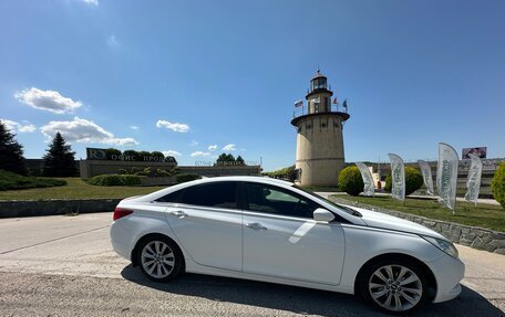Hyundai Sonata VI, 2011 год, 1 100 000 рублей, 21 фотография