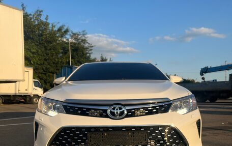 Toyota Camry, 2014 год, 2 150 000 рублей, 2 фотография