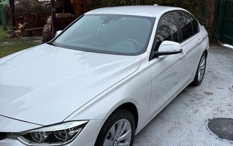 BMW 3 серия, 2018 год, 3 100 000 рублей, 3 фотография