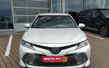 Toyota Camry, 2019 год, 2 899 000 рублей, 2 фотография