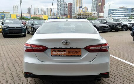 Toyota Camry, 2019 год, 2 899 000 рублей, 5 фотография