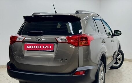 Toyota RAV4, 2015 год, 2 058 000 рублей, 6 фотография