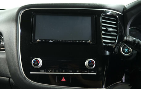 Mitsubishi Outlander III рестайлинг 3, 2020 год, 3 099 000 рублей, 31 фотография