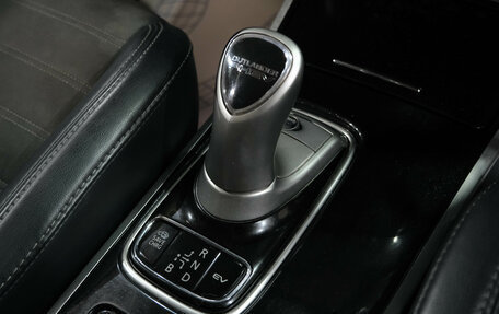 Mitsubishi Outlander III рестайлинг 3, 2020 год, 3 099 000 рублей, 29 фотография