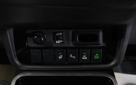 Mitsubishi Outlander III рестайлинг 3, 2020 год, 3 099 000 рублей, 34 фотография