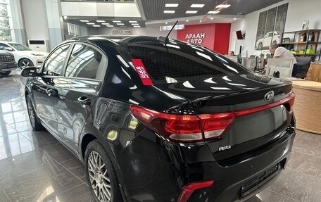 KIA Rio IV, 2018 год, 1 390 000 рублей, 3 фотография