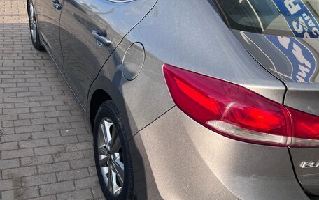 Hyundai Elantra VI рестайлинг, 2018 год, 1 300 000 рублей, 3 фотография