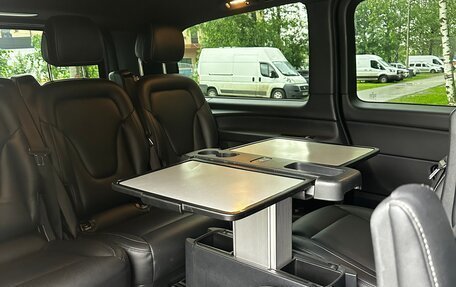 Mercedes-Benz V-Класс, 2018 год, 3 950 000 рублей, 13 фотография