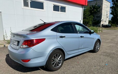 Hyundai Solaris II рестайлинг, 2013 год, 750 000 рублей, 4 фотография