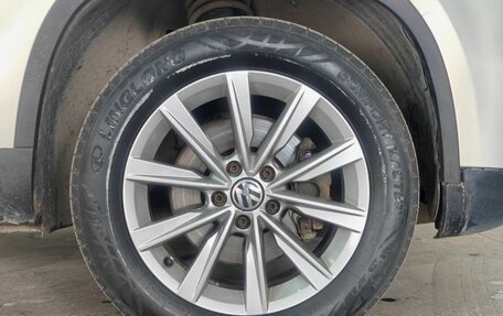 Volkswagen Tiguan I, 2011 год, 1 215 000 рублей, 17 фотография