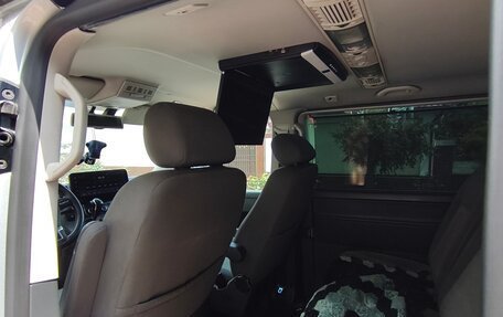 Volkswagen Caravelle T5, 2010 год, 2 100 000 рублей, 10 фотография
