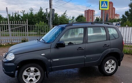Chevrolet Niva I рестайлинг, 2012 год, 650 000 рублей, 2 фотография