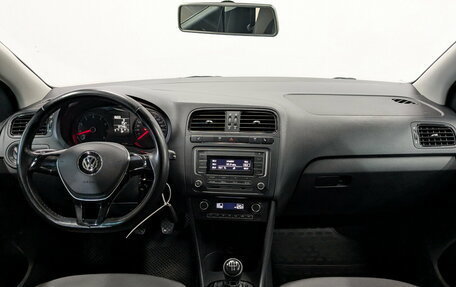 Volkswagen Polo VI (EU Market), 2016 год, 1 100 000 рублей, 14 фотография
