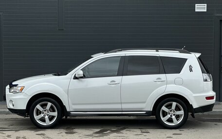Mitsubishi Outlander III рестайлинг 3, 2009 год, 1 299 000 рублей, 10 фотография