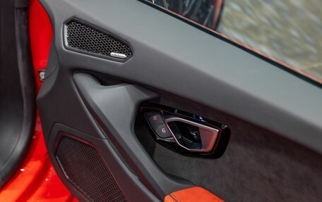 Lamborghini Huracán, 2022 год, 33 000 000 рублей, 29 фотография