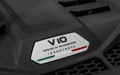Lamborghini Huracán, 2022 год, 33 000 000 рублей, 37 фотография