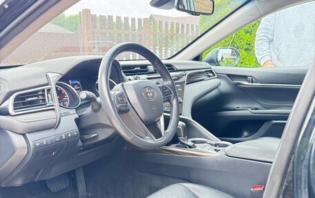 Toyota Camry, 2020 год, 2 490 000 рублей, 3 фотография