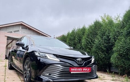Toyota Camry, 2020 год, 2 490 000 рублей, 2 фотография