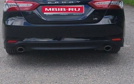 Toyota Camry, 2018 год, 2 500 000 рублей, 8 фотография