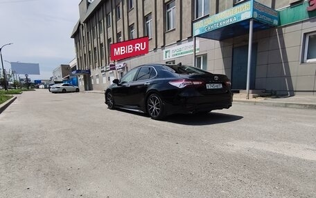 Toyota Camry, 2018 год, 2 500 000 рублей, 14 фотография