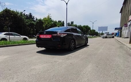 Toyota Camry, 2018 год, 2 500 000 рублей, 15 фотография