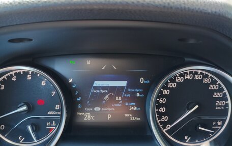 Toyota Camry, 2018 год, 2 500 000 рублей, 26 фотография